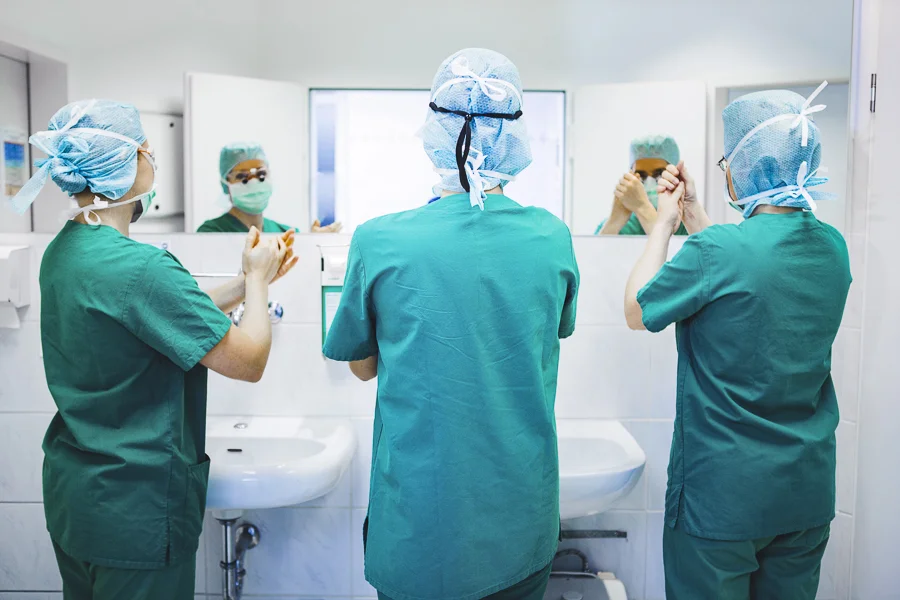 Plastische Chirurgie Frankfurt-henning ross-21.jpg