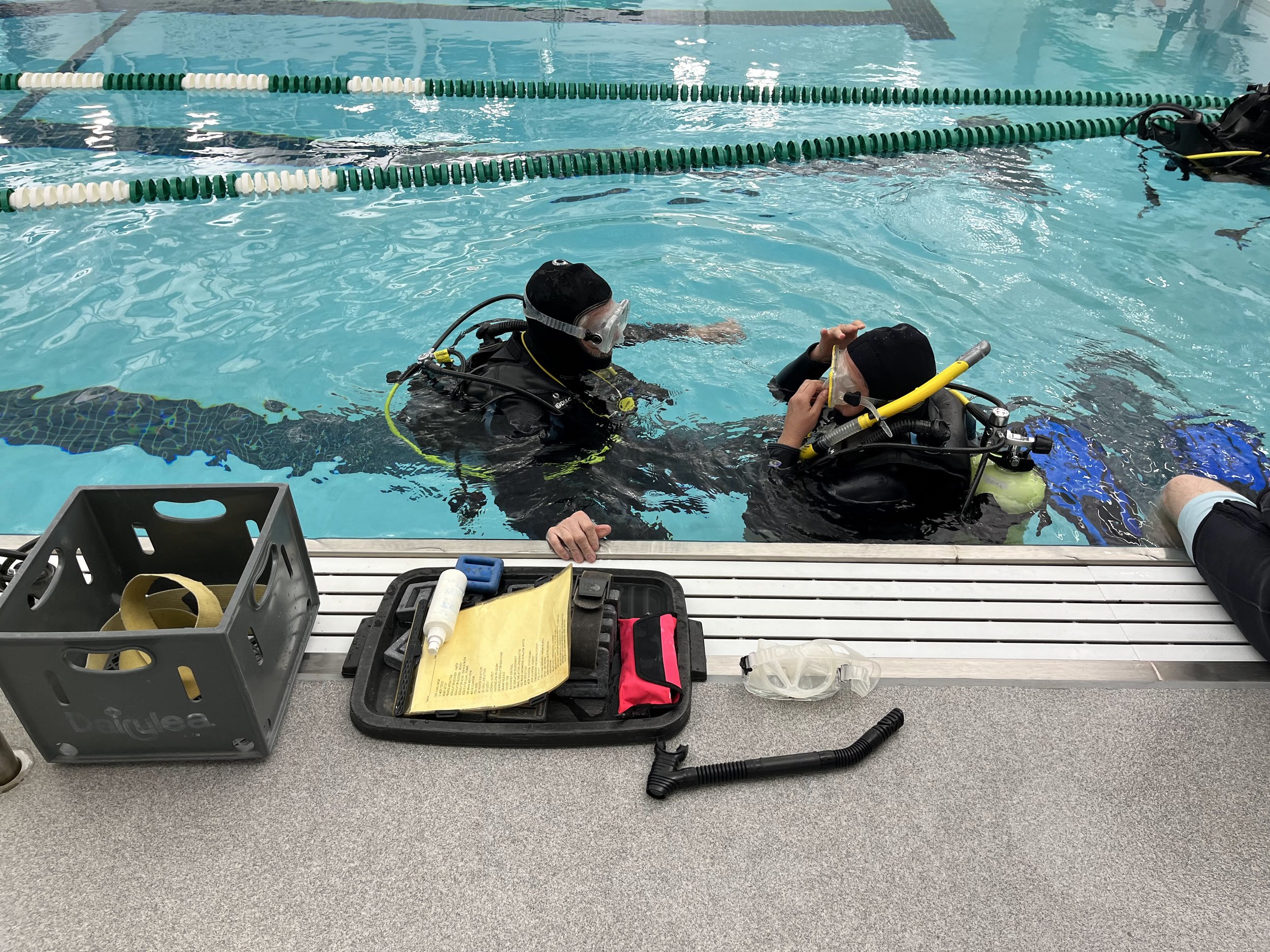 Learning to Scuba Dive — Tiedemanns Diving Center