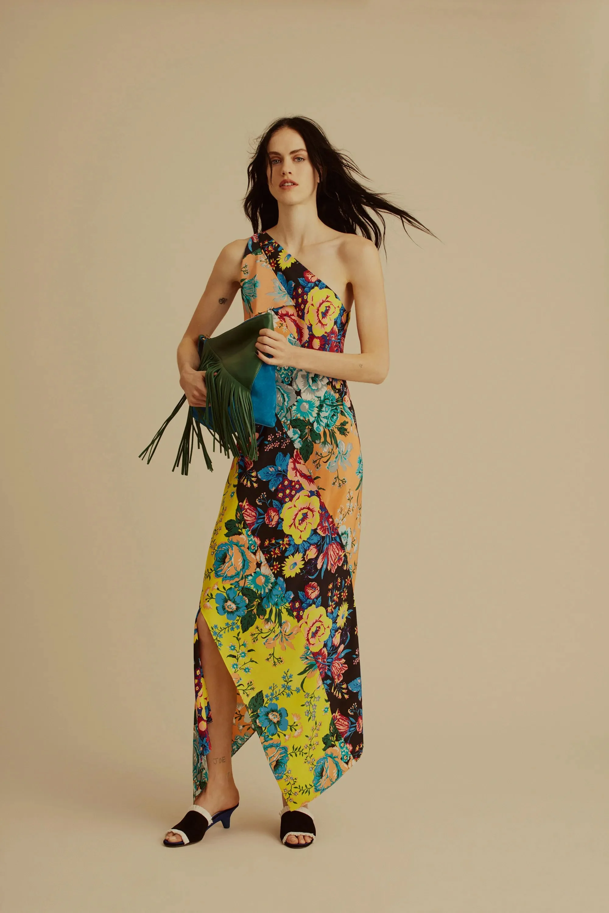 08-dvf-pre-fall-2017.jpg
