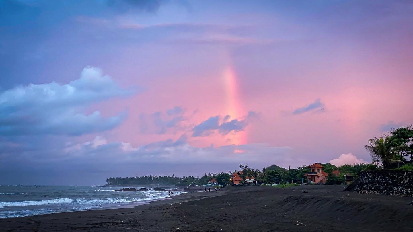 #bali #rainbows #beach #clouds #indonesia #33trekking #livelaughlove #travel #adventure #backpacking #explore #photography #travelphotography #blog #nomadic #liveauthentic #worldtravel #artofvisuals #scenic #natgeo  #danajonchappelle #shotoniphone #s