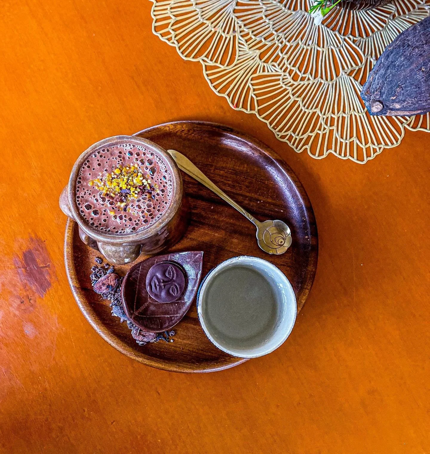Dream Ceremonial Cacao @seedsofdreams ❤️🙏🥰
- Vegan Deliciousness ☕️ 🍫 
- &ldquo;It is the most nourishing and powerful as it can be
Pure raw cacao paste, dates, cinnamon, himalayan salt, and pinch of chili.🌶️ &ldquo;
