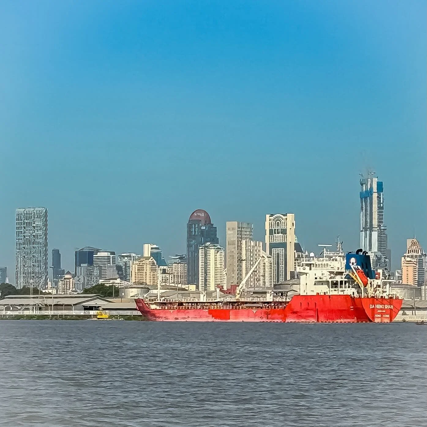 #bangkok #thailand #visitthailand 
#summerthailand #portraitphotography
33trekking natgeo natgeotravel architecture 
photography worldtravel shotoniphone travelphotography travelandleisureasia live laugh love adobe lightroom photoblog tourism thailif