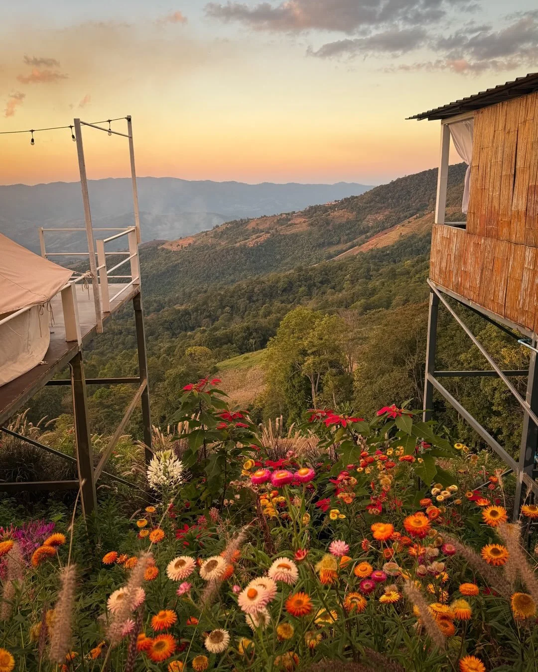 #mountainair #sunset #thailand