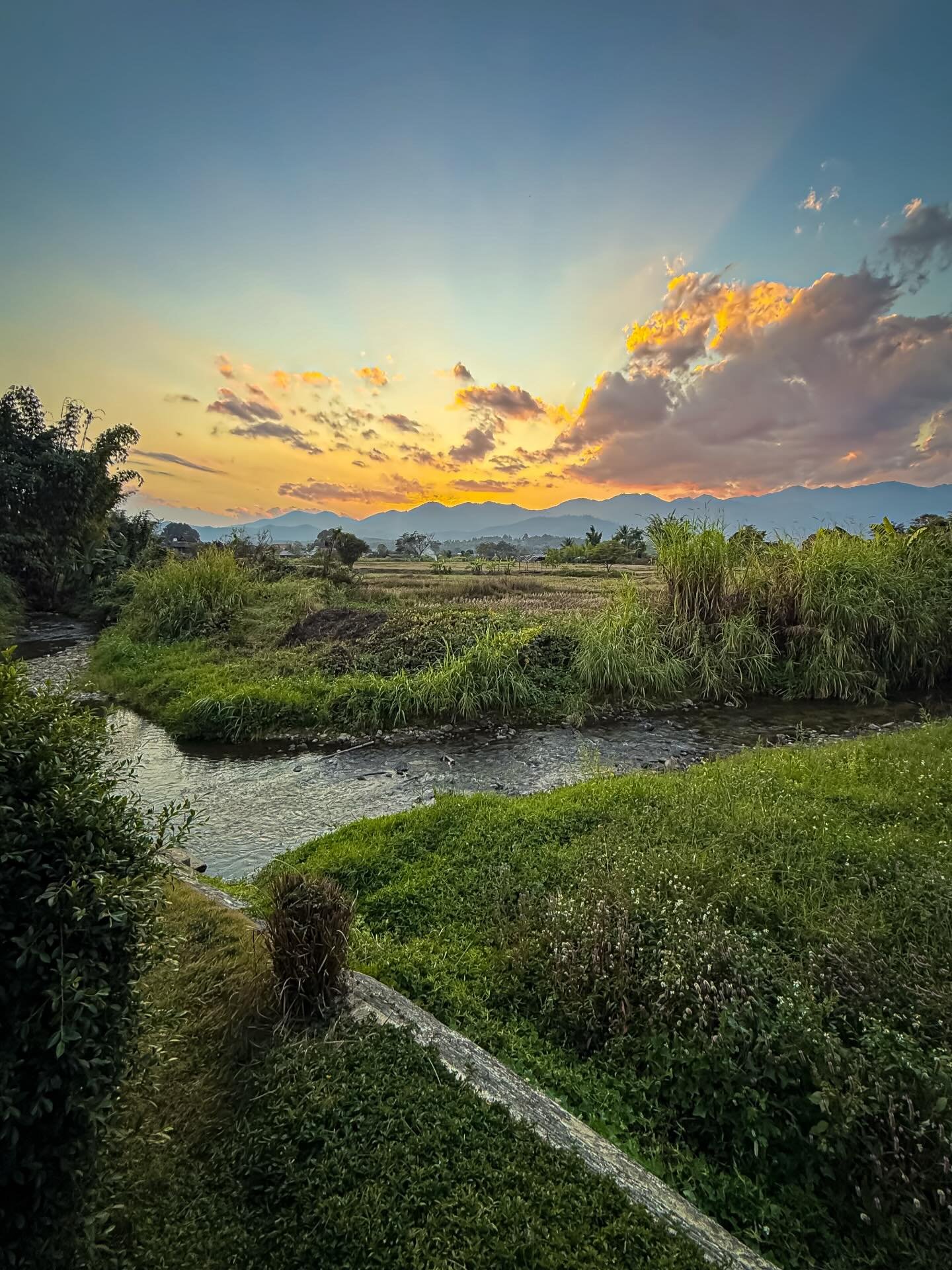 #mountains #sunset #northernthailand