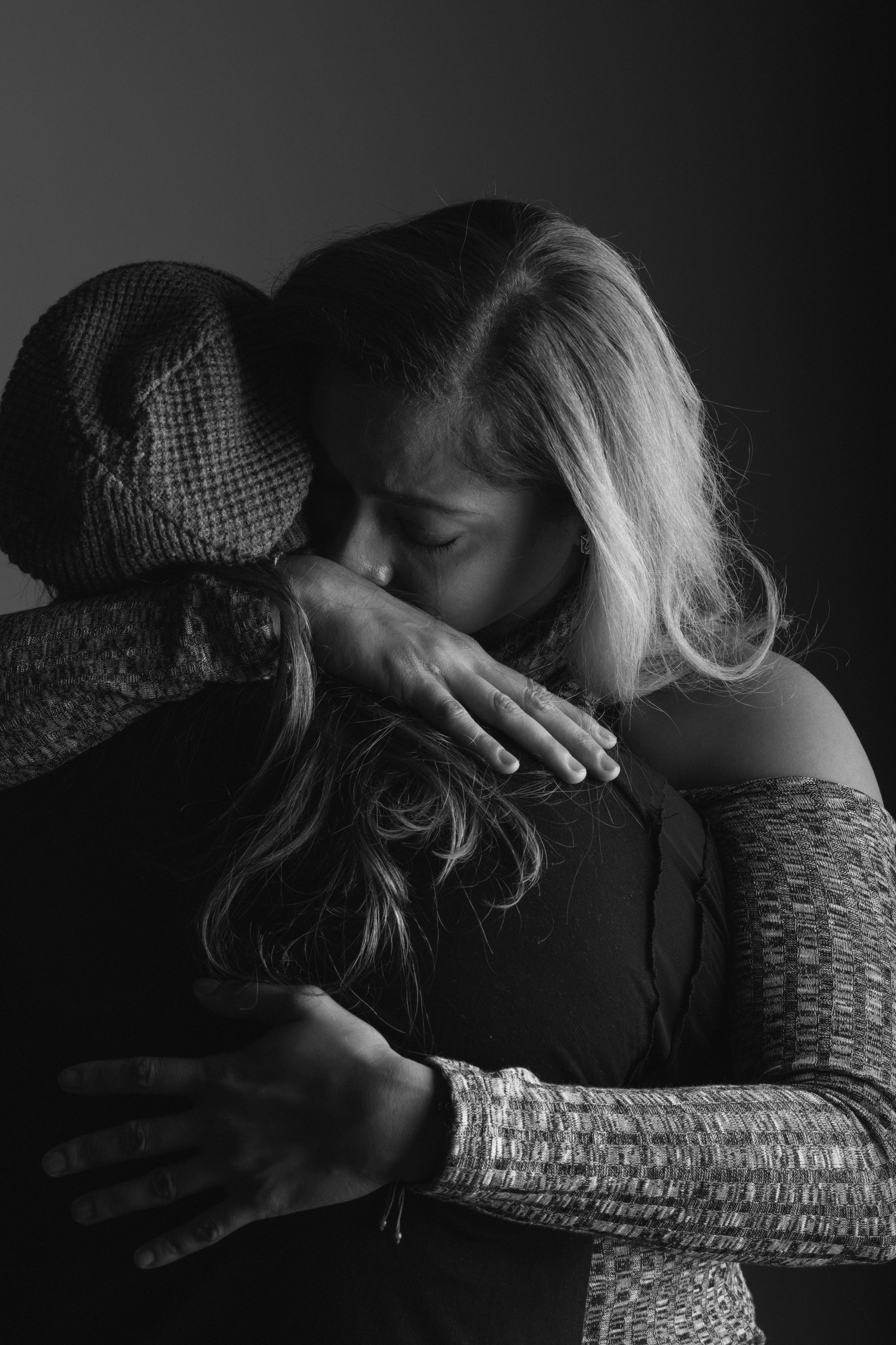 Embrace0085_websize.jpg
