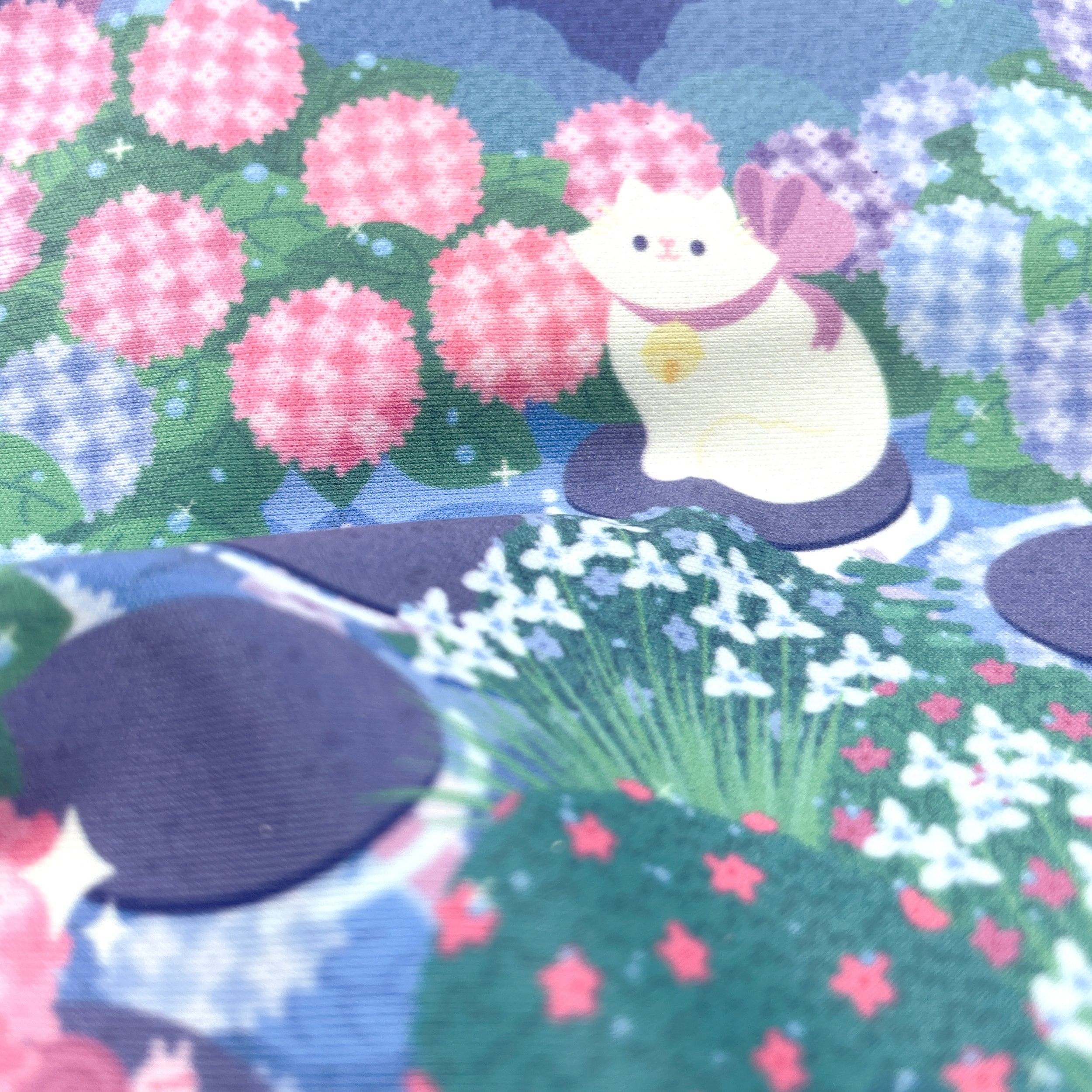 hydrangeacats2.jpg