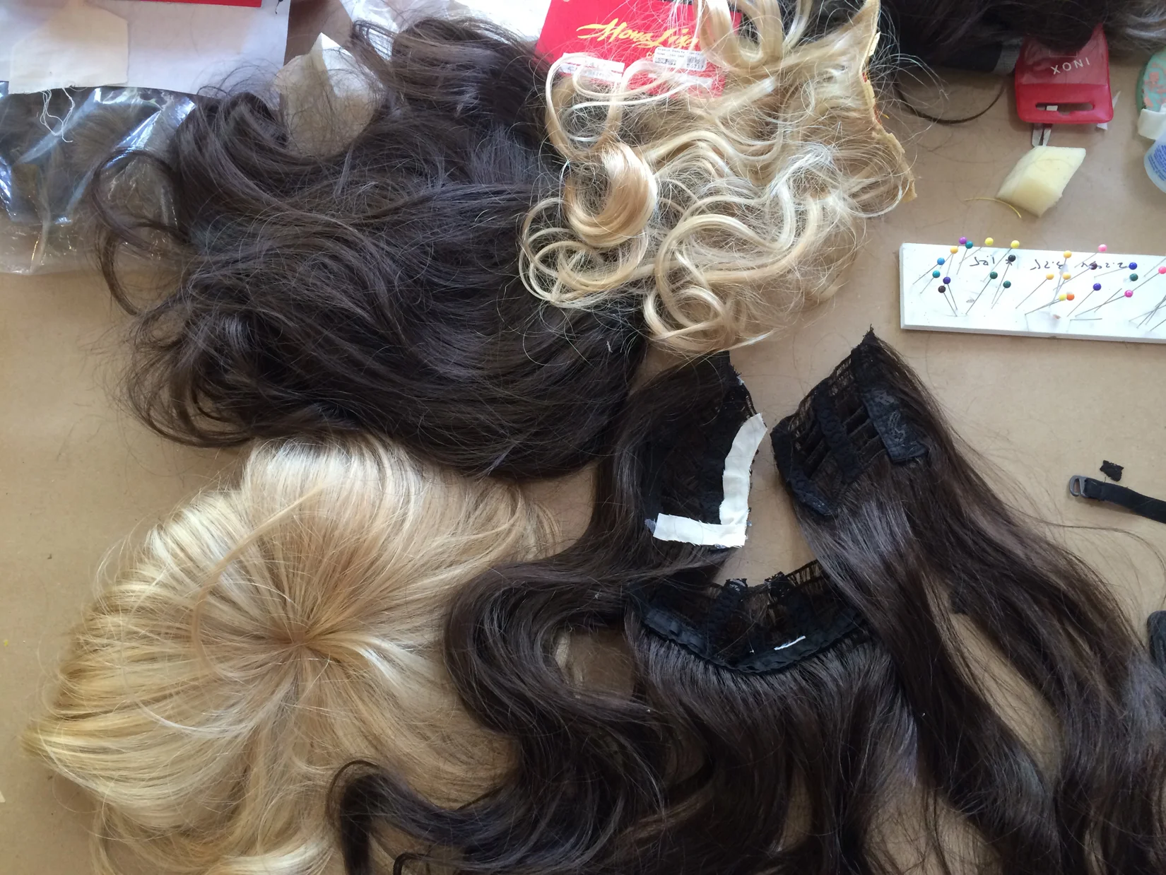 Puppet wigs