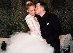 Nicole Richie had her children name embroidered in the lace of her gown. 