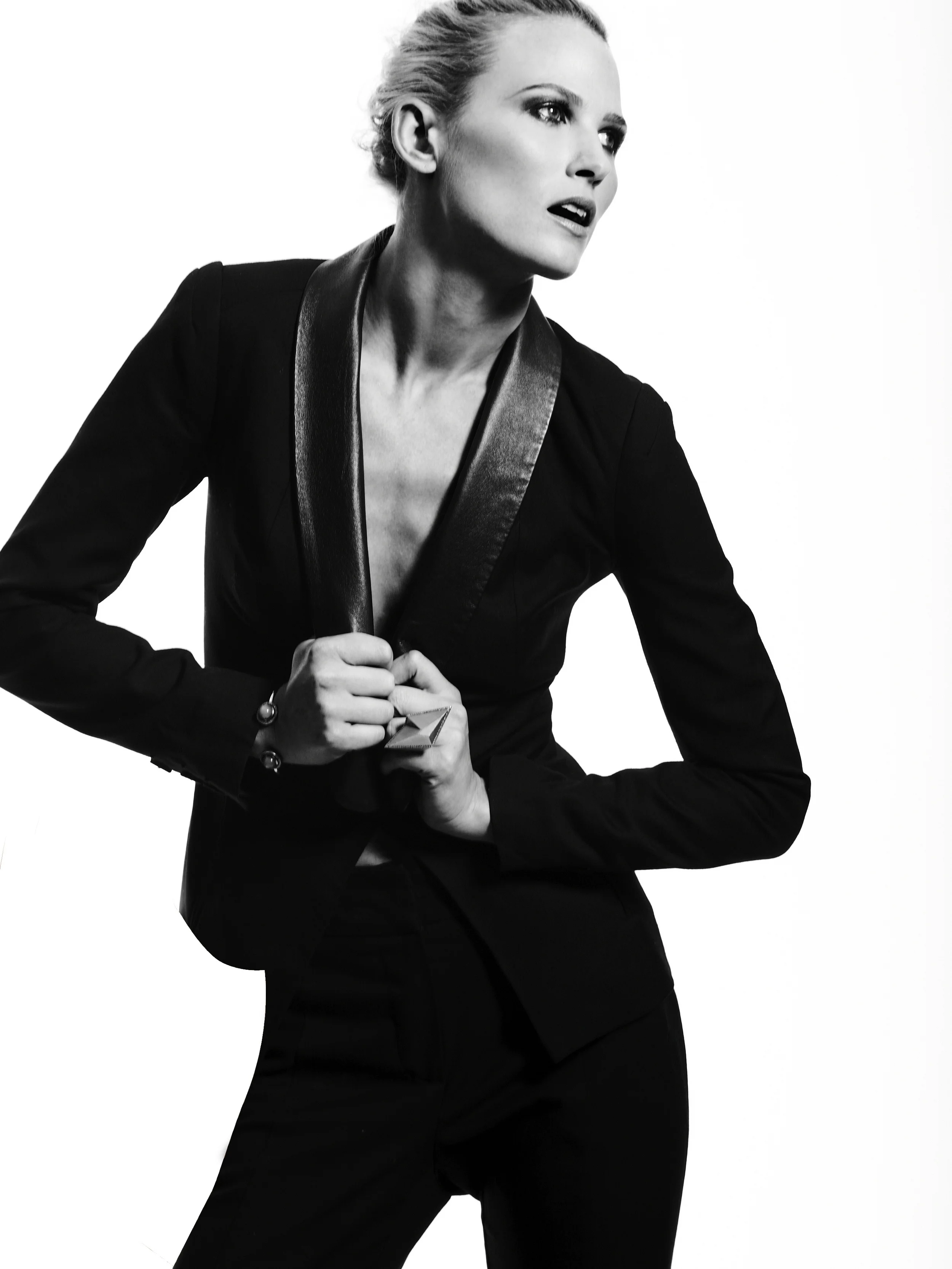 Ariel Vieth 8689.jpg