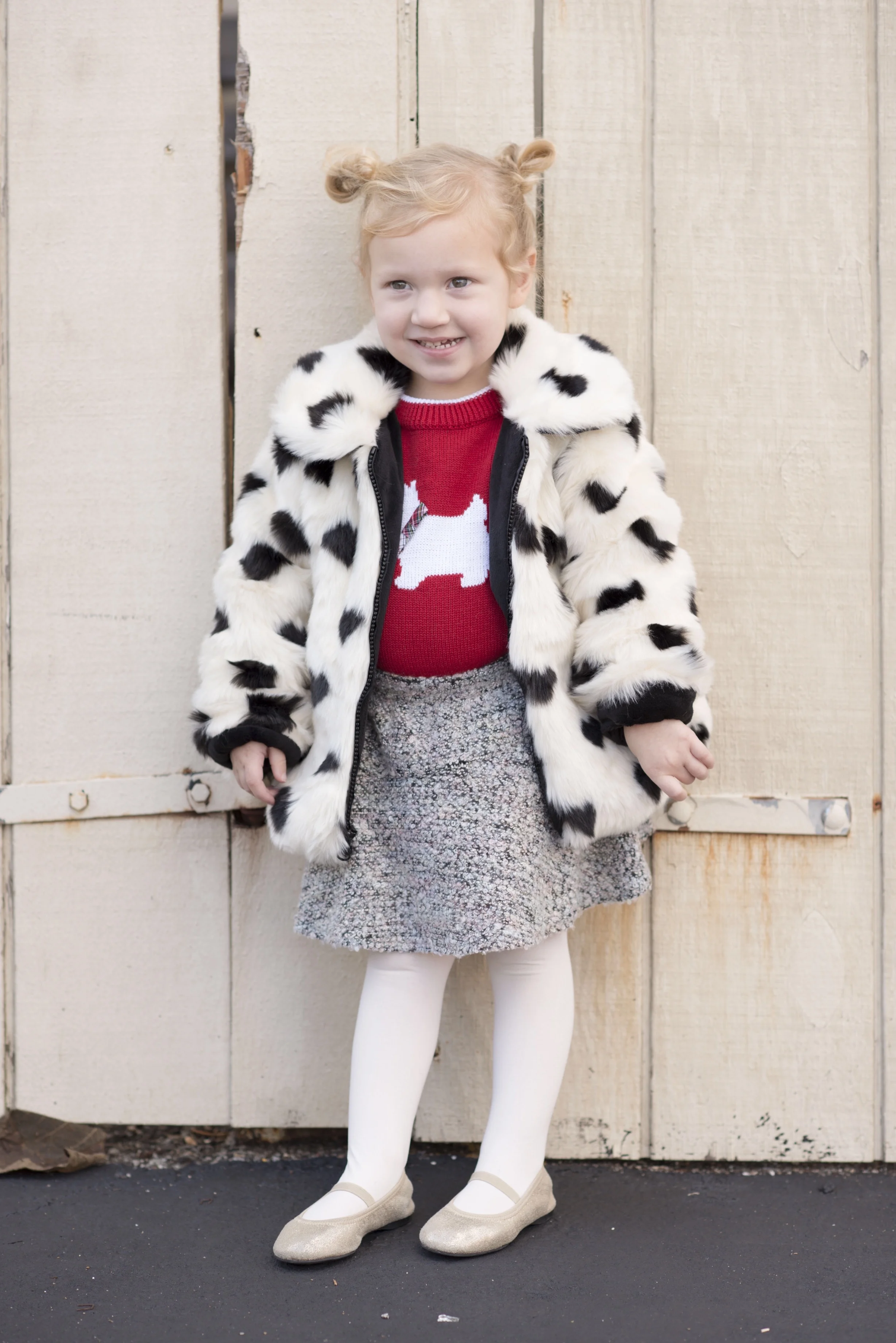 TheLittleHouse_EvieOutfit.jpg