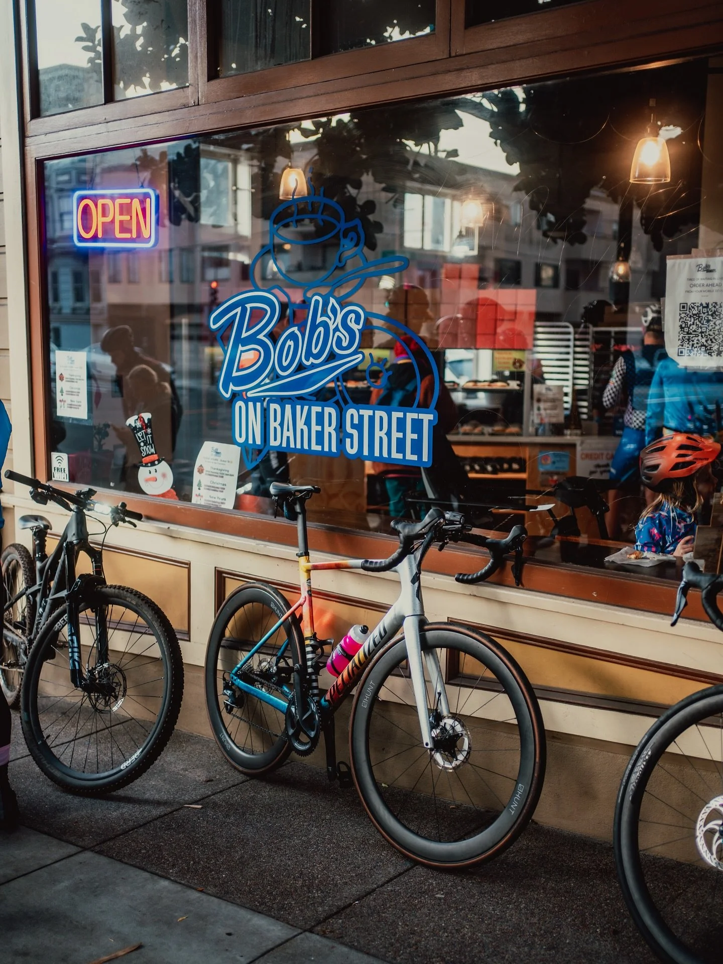 Tomorrow&rsquo;s bakery is Bob&rsquo;s on Baker! 🍩 

Meet at 6:30am at Conservatory of Flowers
Route in bio (great highway first)
📸 @daylenyang