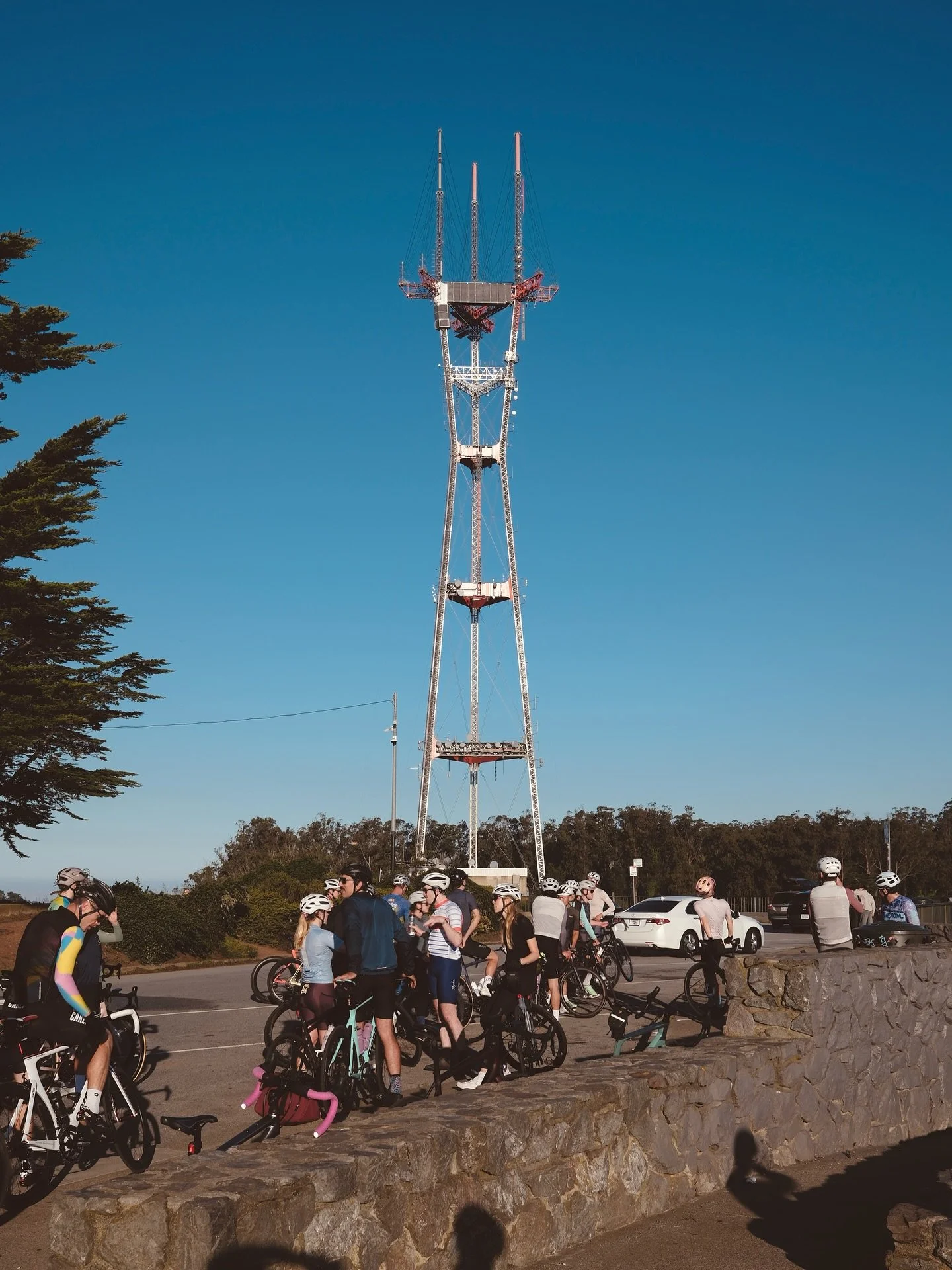 Tomorrow&rsquo;s bakery is BREADBELLY 🍞 🫃 
- meet at 6:30am at Conservatory of Flowers
- clockwise city loop
- End at Breadbelly, with pastries sponsored by @bicycle.law 
📸 @daylenyang