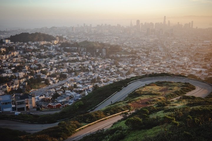 Join us for morning golden hour tomorrow and a special pop-up @birdhousegallerysf! @cloud.and.crumb (preorder closing today) will be serving treats and @jies_roastery pulling shots! ☕️

preorder and route links in bio 👀