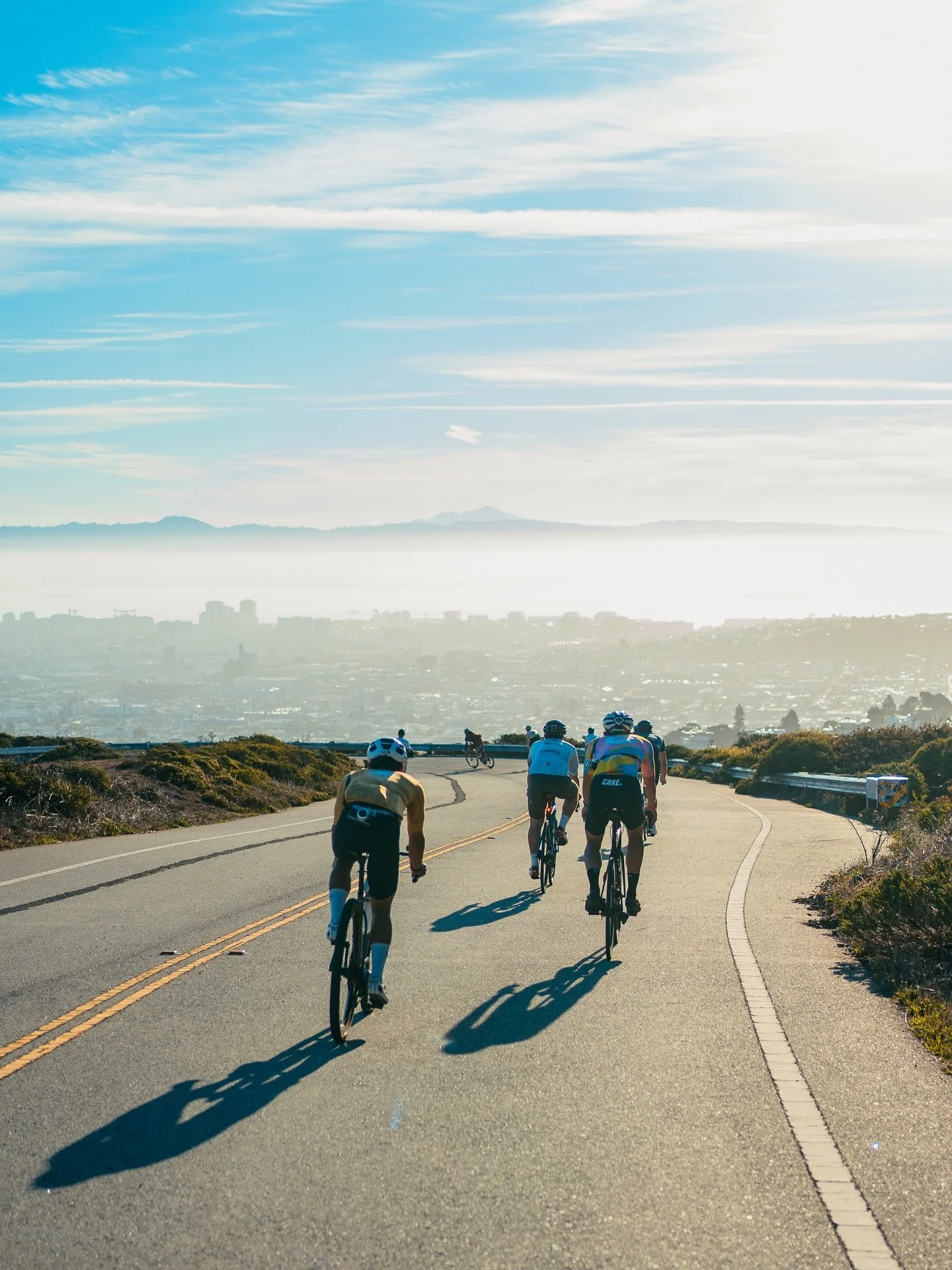tomorrow&rsquo;s bakery is Uncle Benny&rsquo;s 🍩
Meet at 6:30am at conservatory of flowers
Med Center to Twin Peaks! 🩺 
Route in bio
📸 @the_kailen