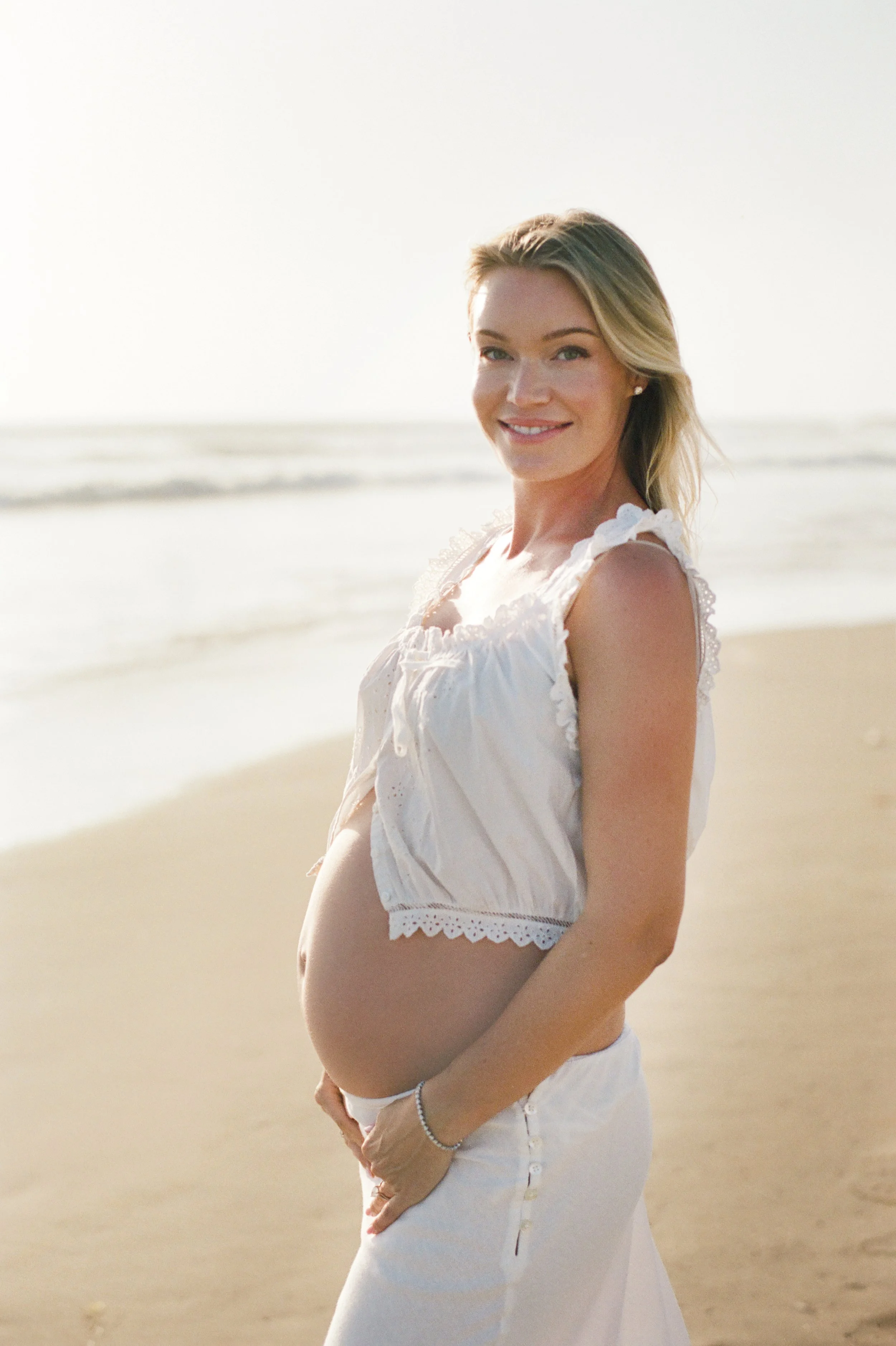 FILM_LiMaternity26_22.jpg
