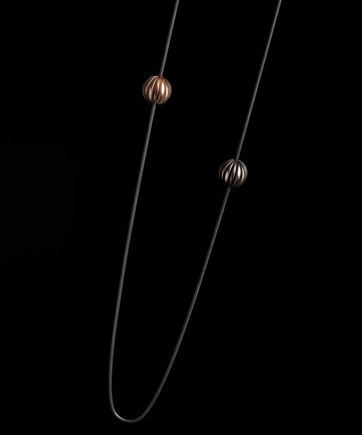 RENDEZVOUS NECKPIECE