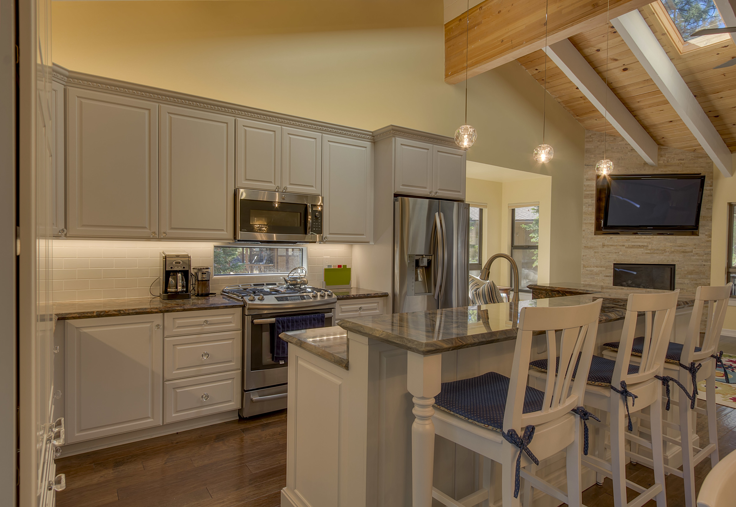 170 Squaw Ln. Unit B (Print Res)-6.jpg