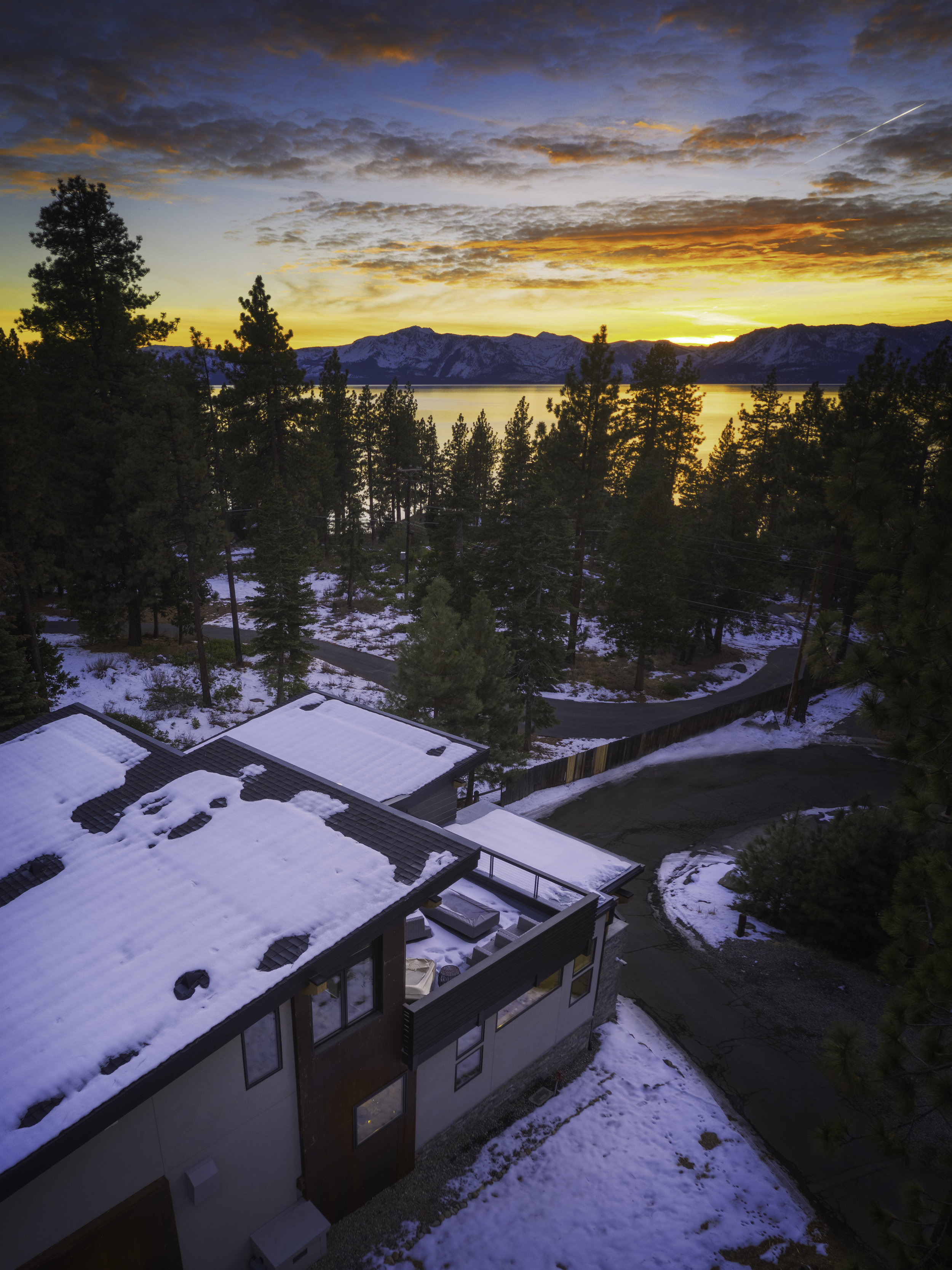 15 Lakeside Cove House Sunset.jpg