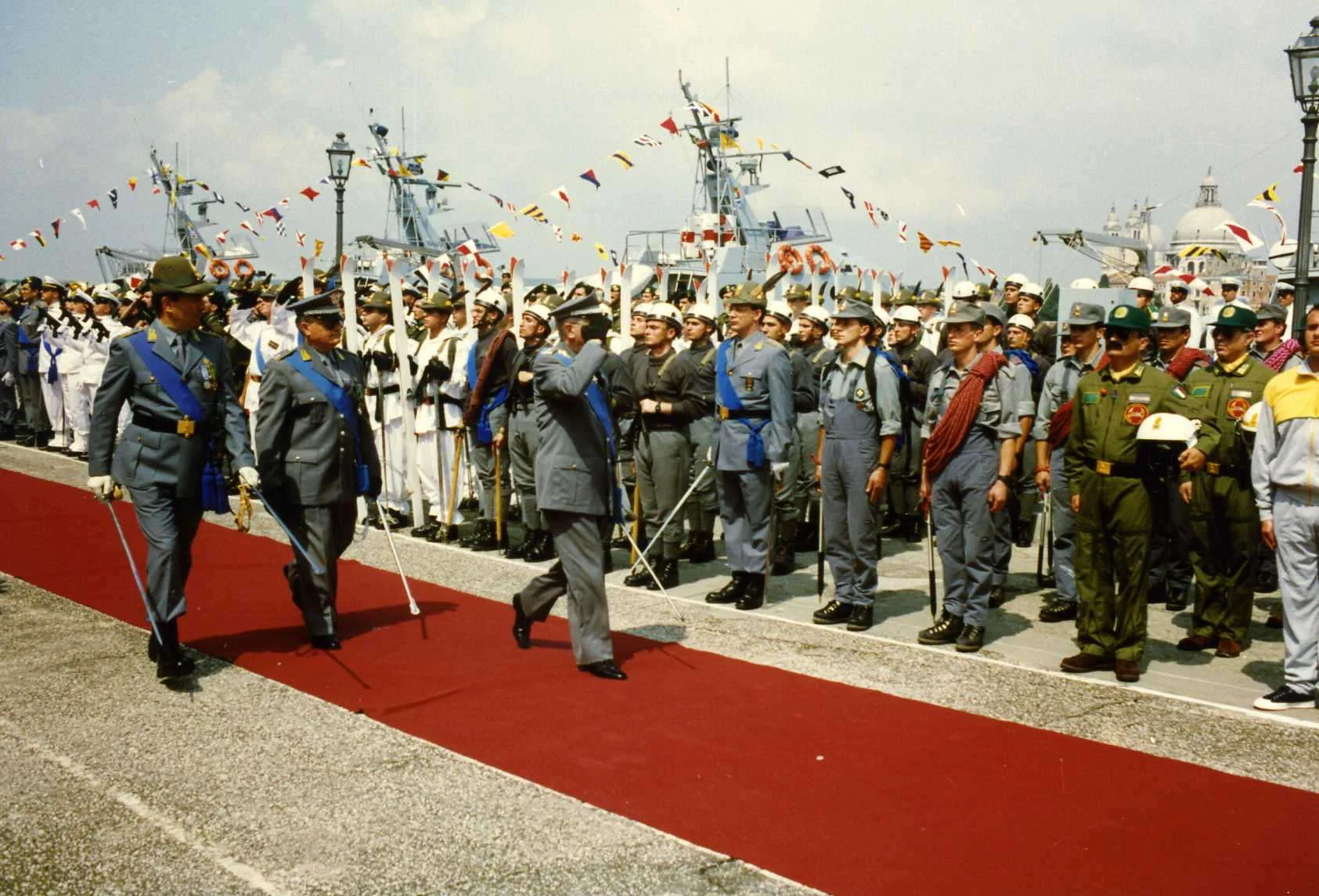 1992 144.jpg
