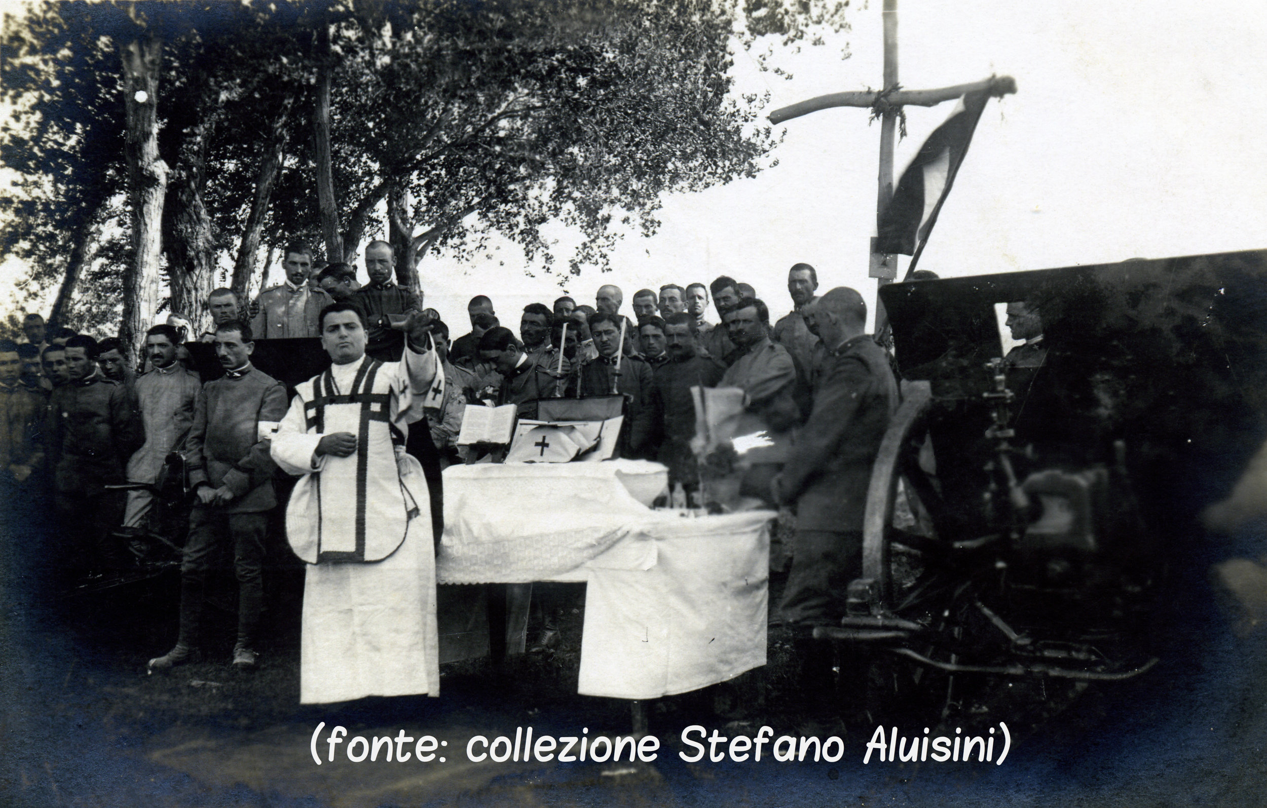 Ilaria 1 - messa pezzo artiglieria (collezione Stefano Aluisini).jpg