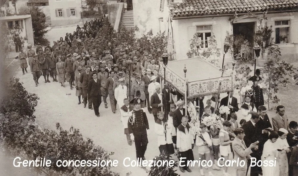 Processione+Religiosa+con+militari+c.jpg