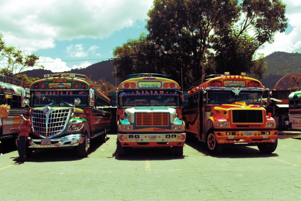 guat bus.jpg