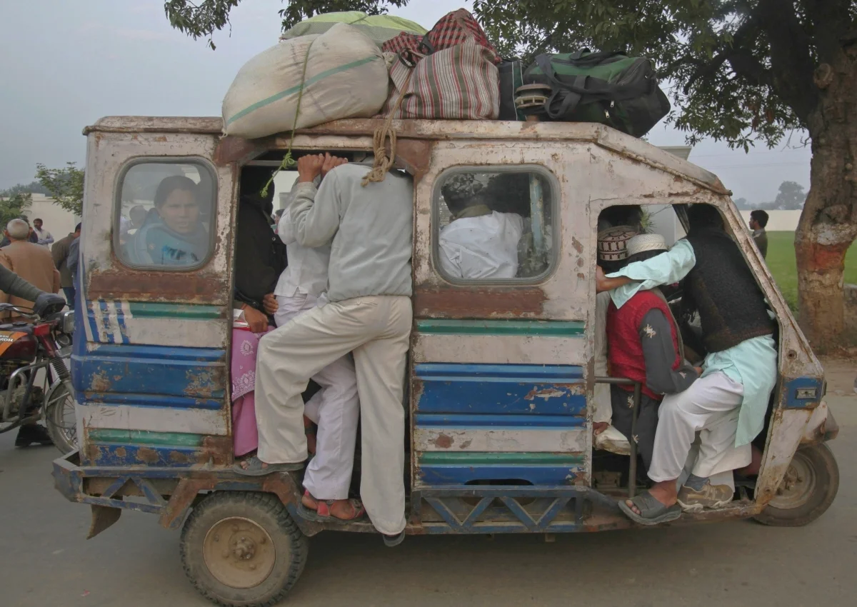 overloaded-india (2).jpg