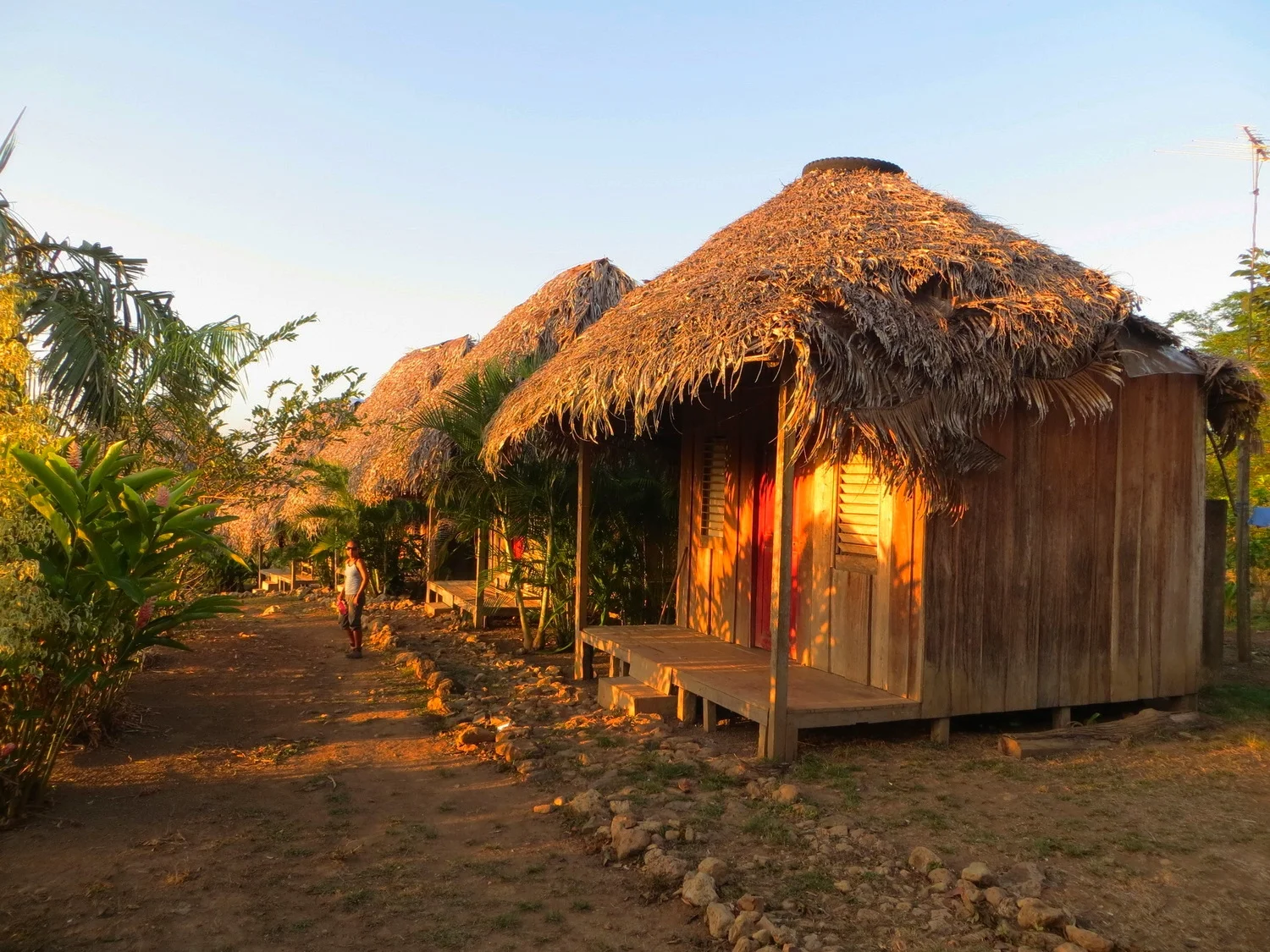 img_5385-lodges-by-sunset.jpg