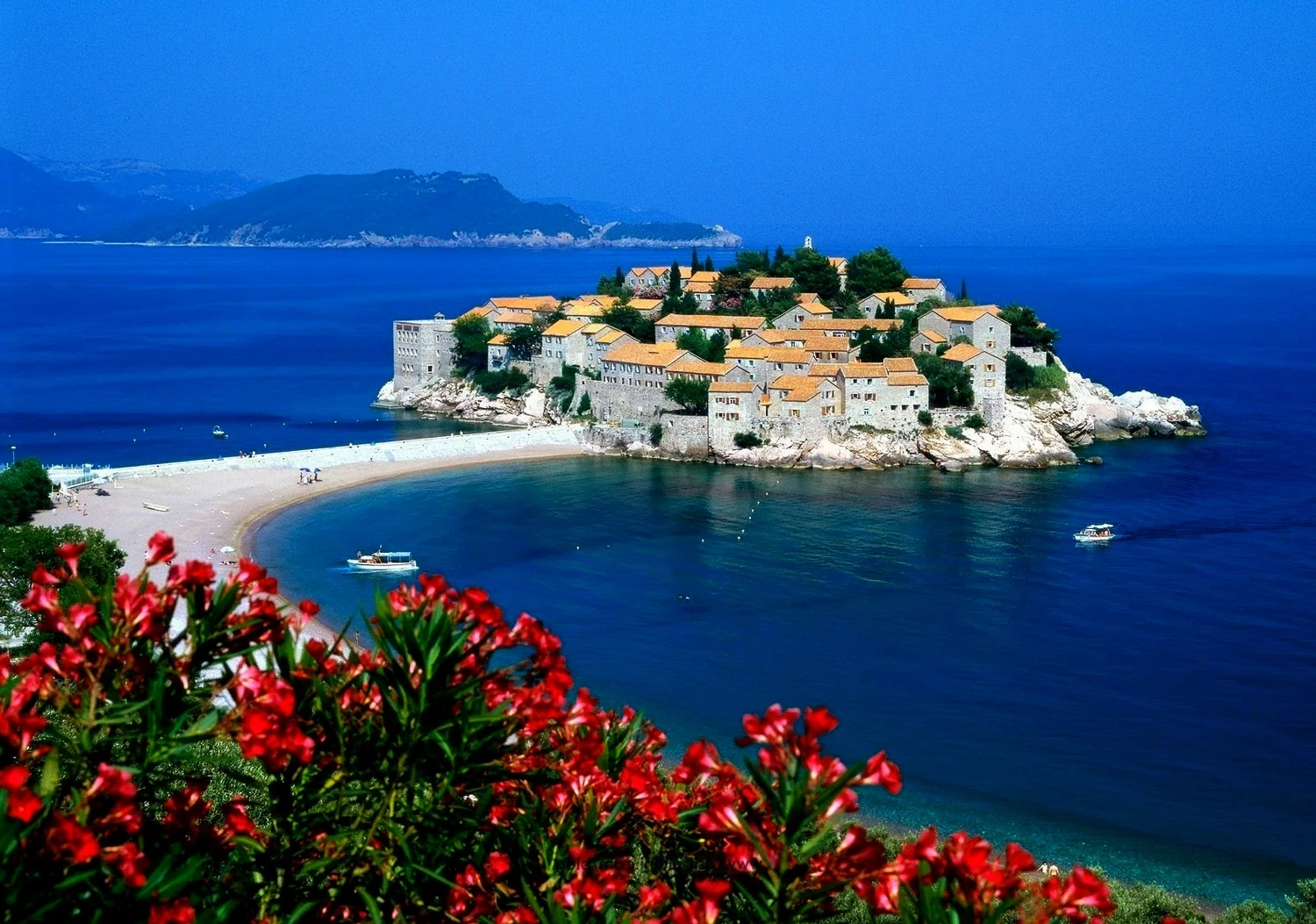 Sveti_Stefan_Montenegro.jpg