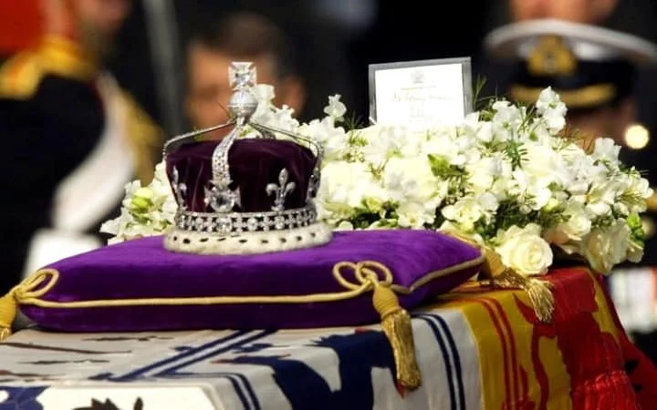The Koh-i-noor in the Queen Mother's Crown as the Queen Mother laid in state, April 2002.