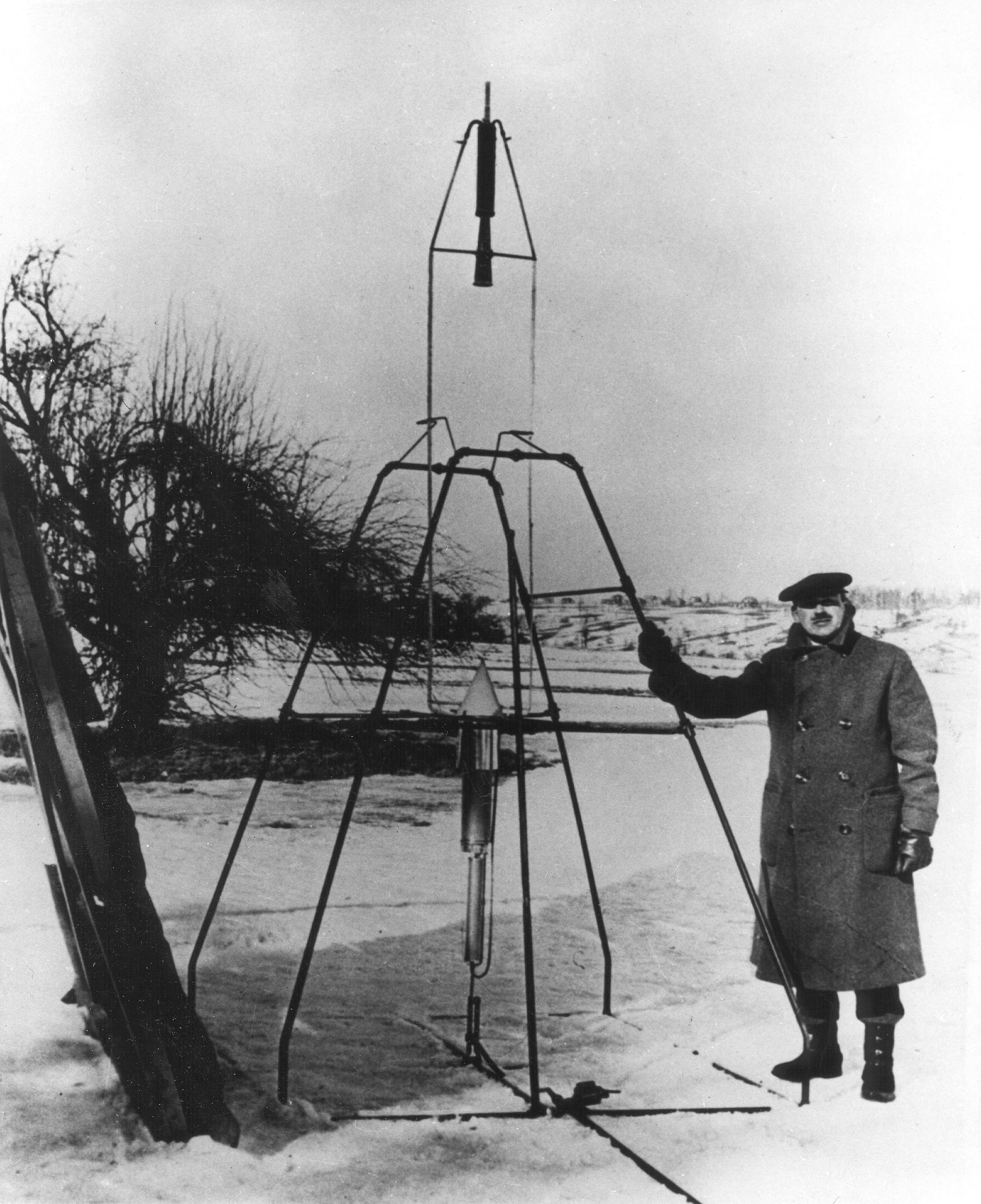 Robert H. Goddard and liquid-fueled rocket