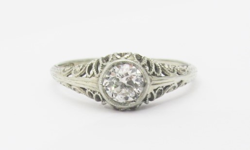 Size 7 Details about   Diamond ring with silver and gold accents 