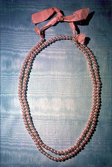 Faux pearl necklace worn by Abigail Adams.