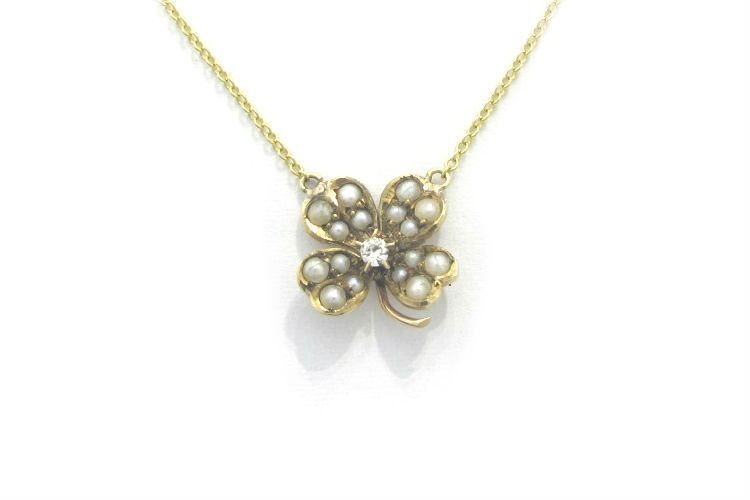 Vintage 14K Gold Clover Necklace 