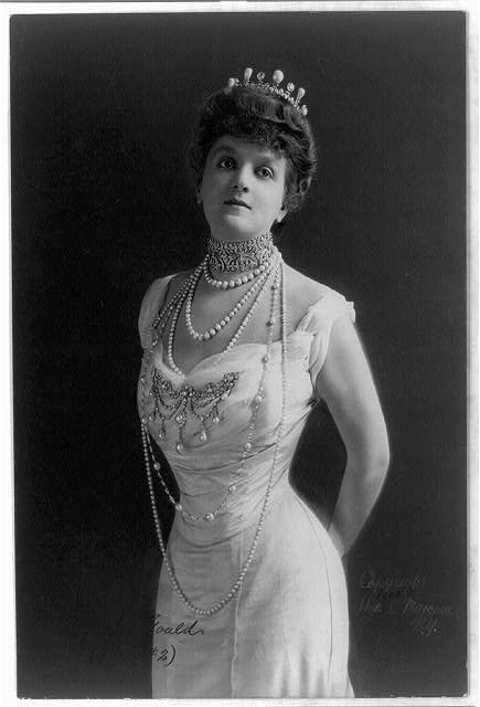 Mrs. George Jay Gould isn't wearing enough pearls...