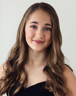 Mae, Mother of Ballet Dancer Maya (12 years old)