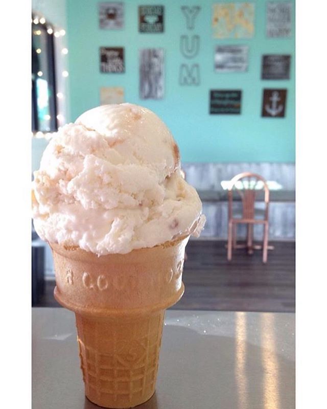 You have to try our banana pudding ice cream! Literally taste just like banana pudding with vanilla cookie chunks 😍