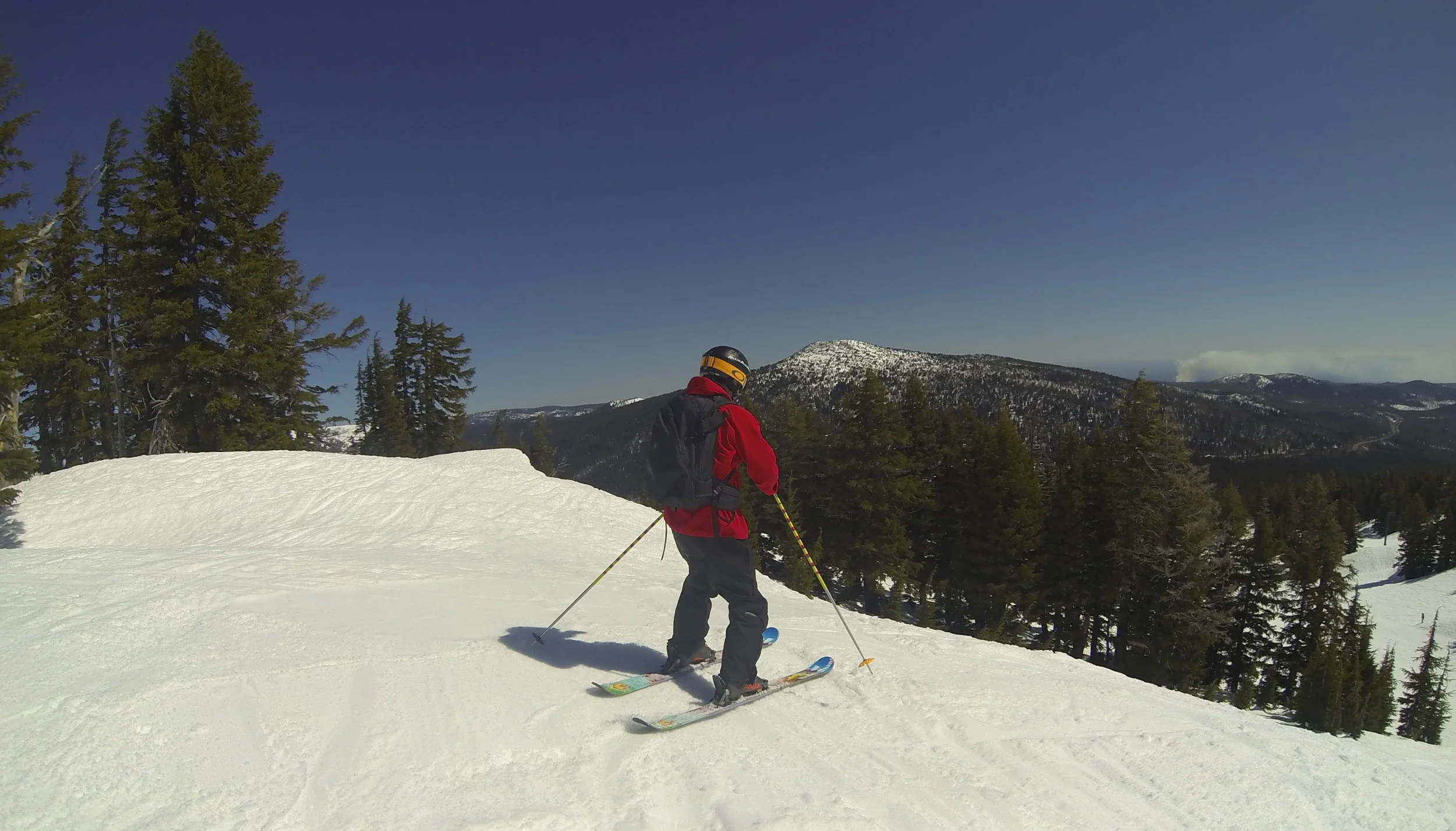  I was fortunate enough to go on a shop trip out to Oregon with the ski shop I was working at while designing this bag. This trip allowed me the opportunity to really test out the bag, it's limitations, and comfort for all day sidecountry tours. 