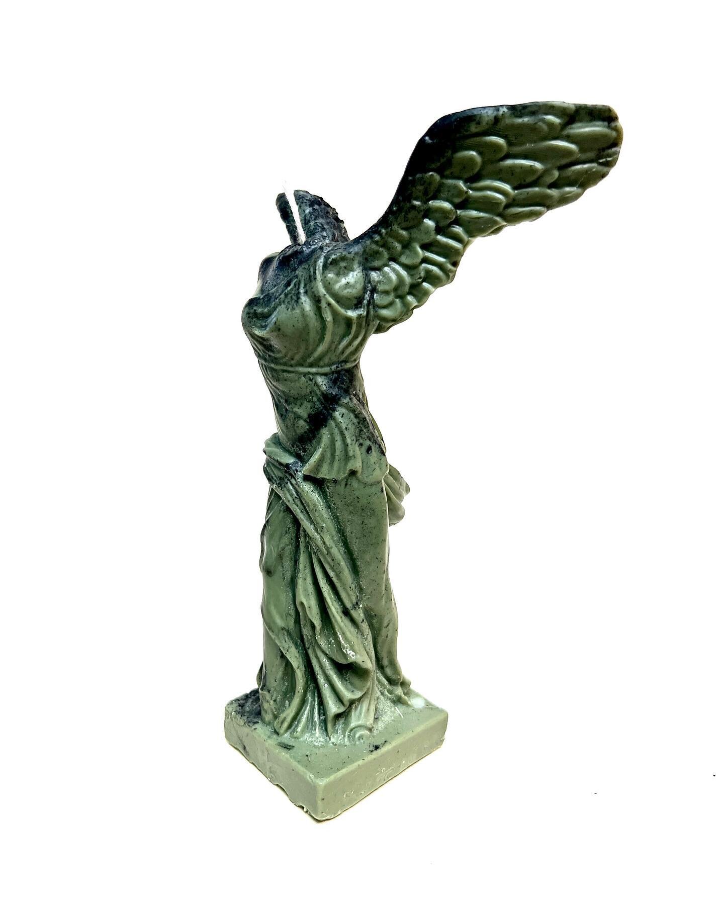Goddess of Victory 🕯️ 
(Pine Forest) 
Link in Bio to Purchase 

#sculptures #handcrafted #art #statue #wax #candles #luxury #godessofvictory #nike #hellenistic #greek #greekmythology #lourve