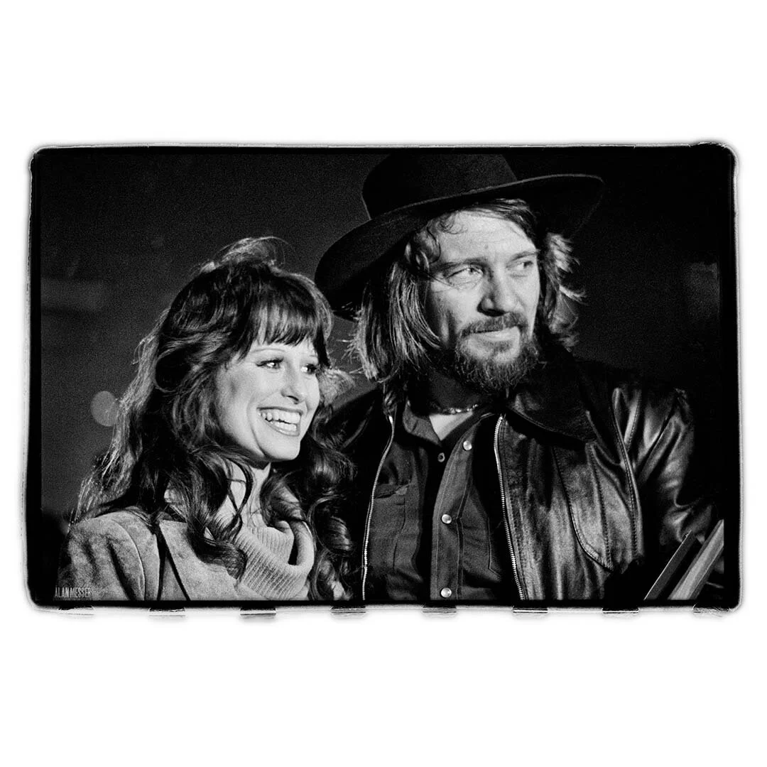 WAYLON+JESSI_AM136 K-31_MESSER_ModRocks.jpg