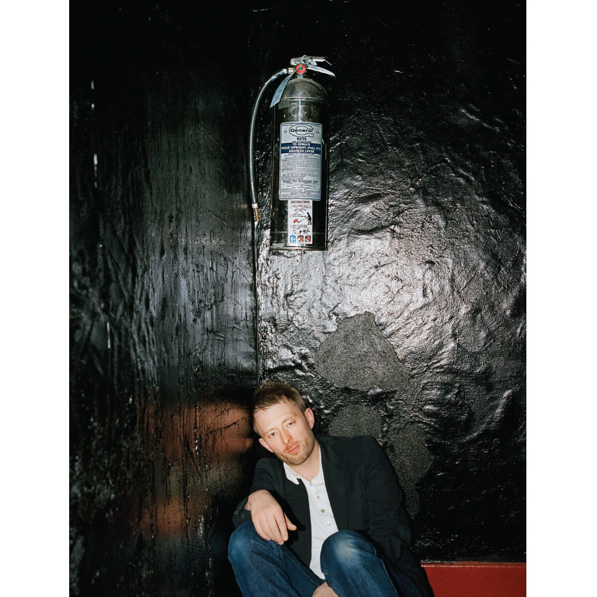THOM_YORKEjcm20060801a004-copy-1200x1200px.jpg