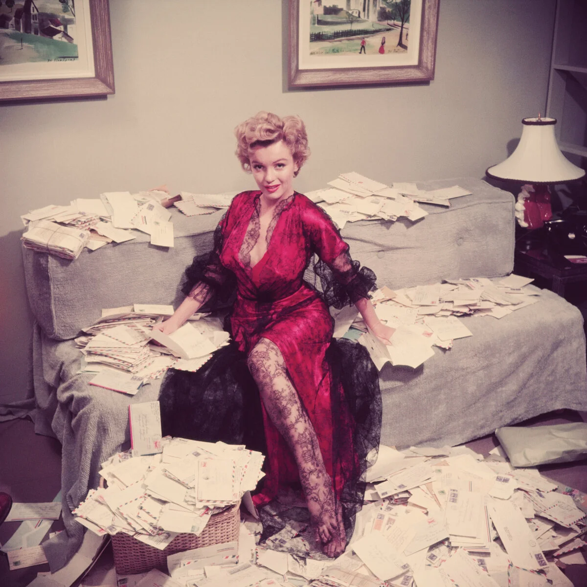 Marilyn-Monroe-fan-mail-1200x1200px.jpg