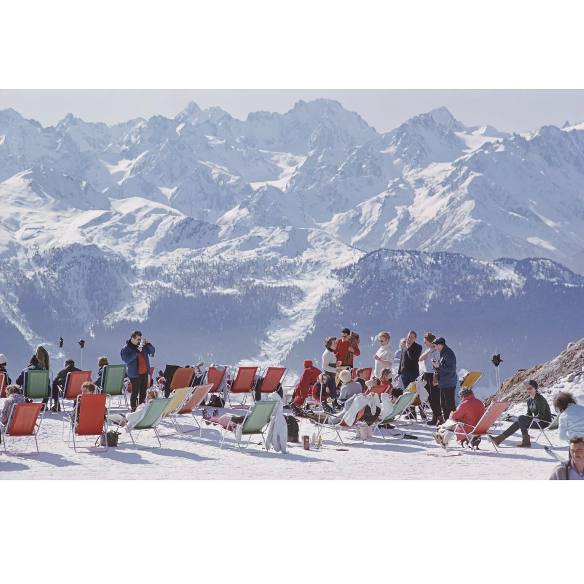 Lounging-In-Verbier-1200x1200px.jpg