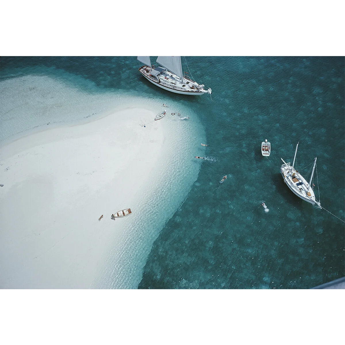 Stocking-Island-Bahamas-1200px.jpg