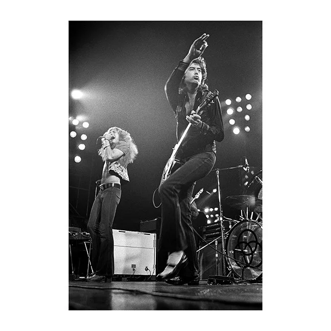Led Zeppelin live by Robert M Knight