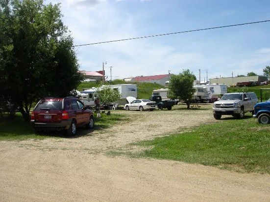 Paul Seilstad operates an RV Park just behind (and downhill from) the gas station on Main Street. For reservations, please call him at 462-5355.