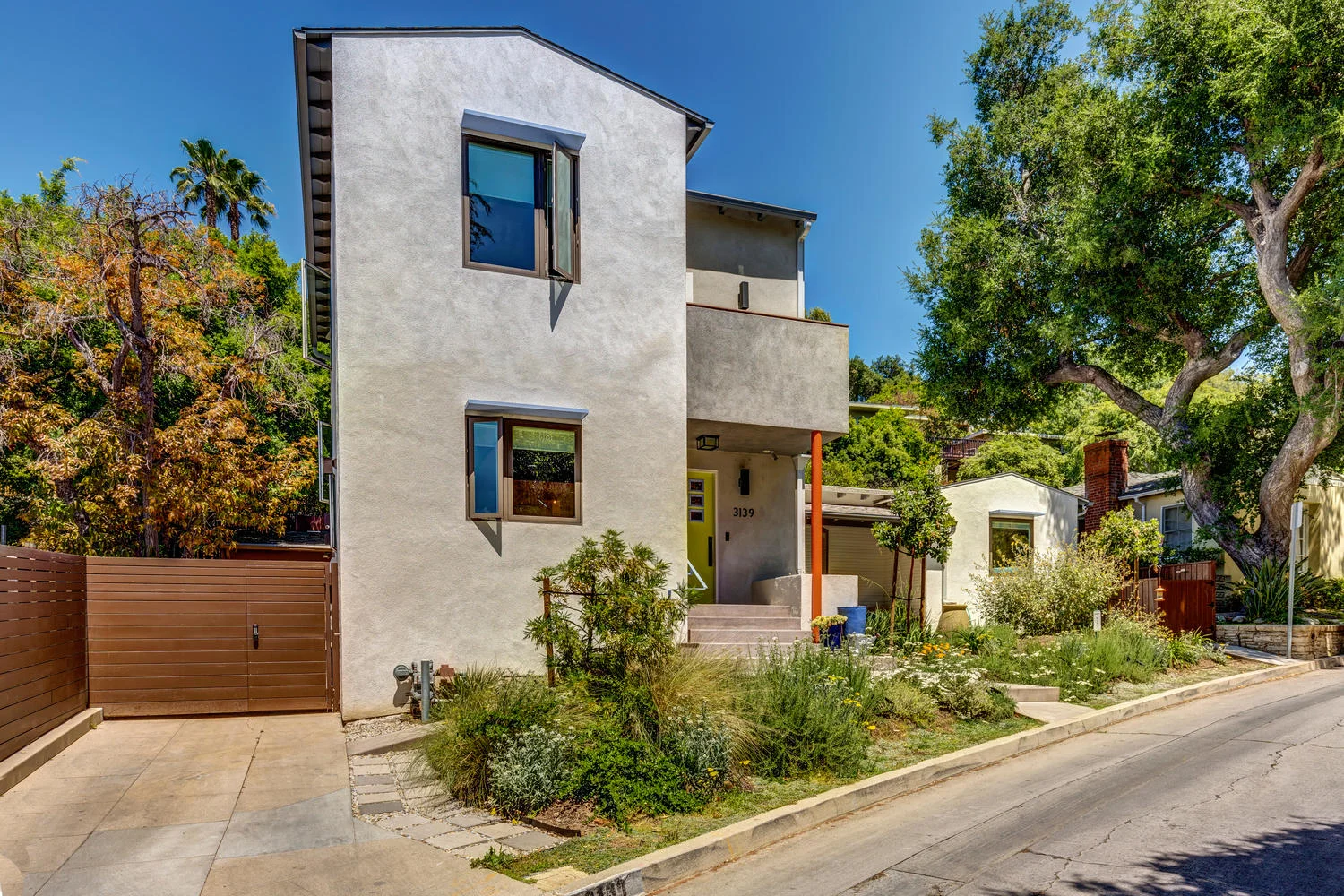 3139 Silverado Dr Silver Lake-large-001-11-EriSte0001Upload23-1500x1000-72dpi.jpg