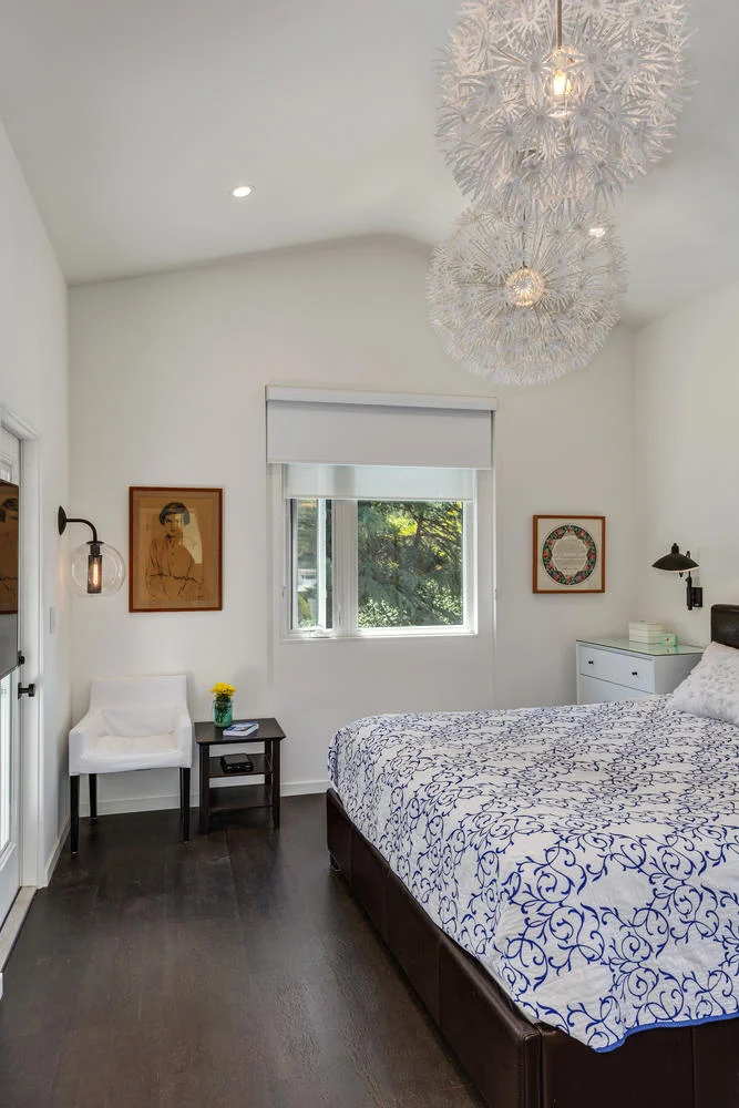 3139 Silverado Dr Silver Lake-large-022-10-EriSte0001Upload17-667x1000-72dpi.jpg