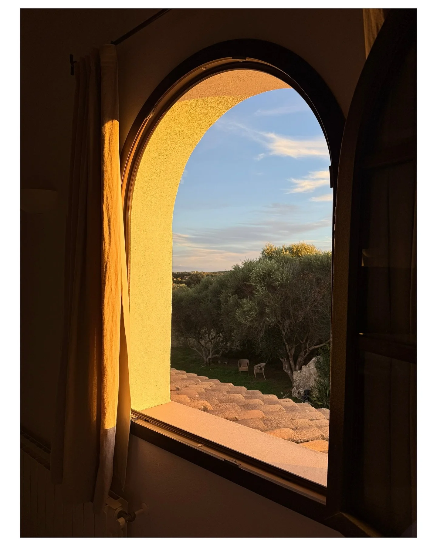 Golden hour in Menorca. Slowing down
even slower
even slower
even slower… 
π