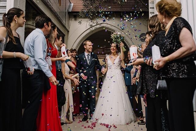 Las salidas siempre son una fiesta 🎉
.
.
.
#belovedstories #matrimonio #fotografiadematrimonios #fotografoschile #fotografodebodas #fotografodematrimonios #ceremonia #reciencasados #fiesta #justmarried #chilespeedworks #chilegram #bodas2020 #novia #